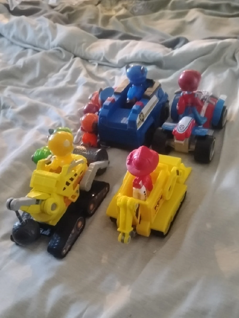Paw Patrol Vehicle and Character Pack - Blue, Yellow, Red, Green, Pink